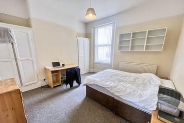 8 bed house, Lipson Road, Lipson, Plymouth, PL48PW - Image 3